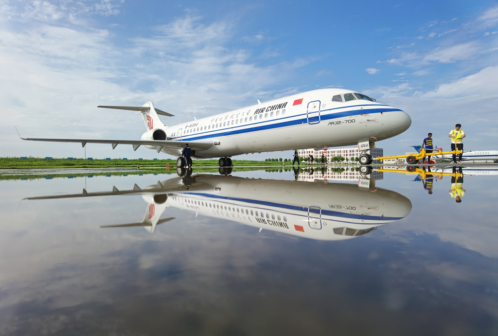 商飞-ARJ21